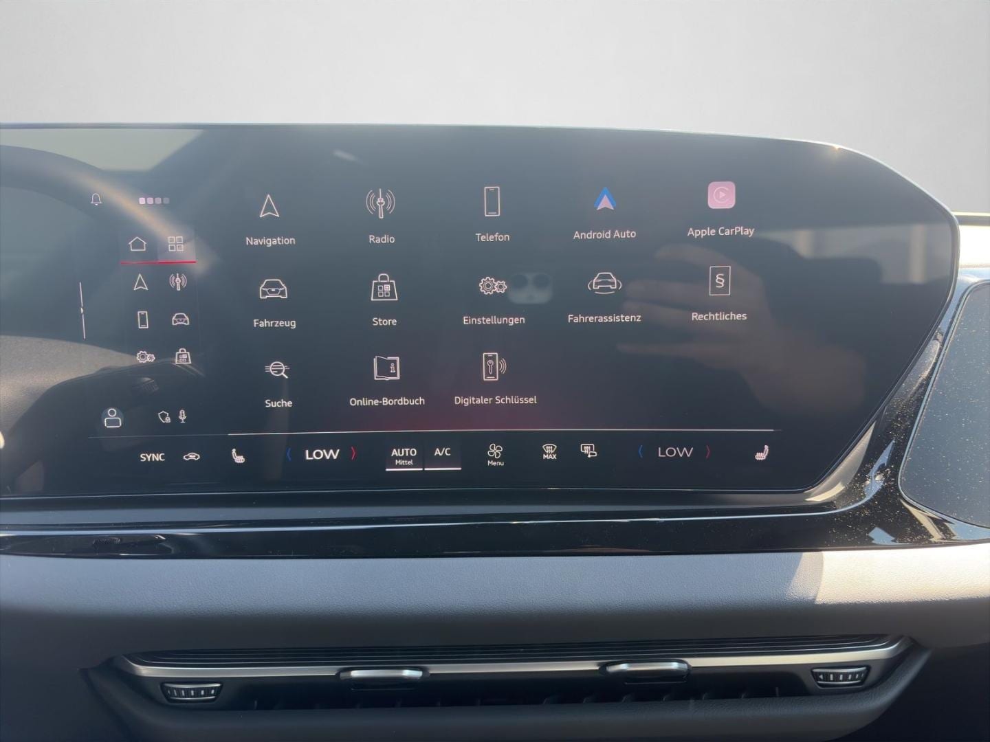 Bild über Audi A6 Avant TDI 150 kW S tronic - für weitere Informationen kontaktieren Sie den Audi Partner