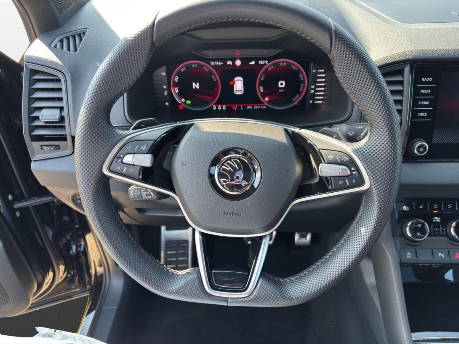 Škoda Karoq – Bild 13