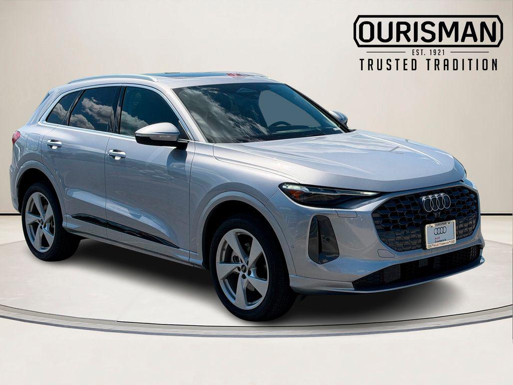 2025 Audi Q5 40 Premium Plus's photo