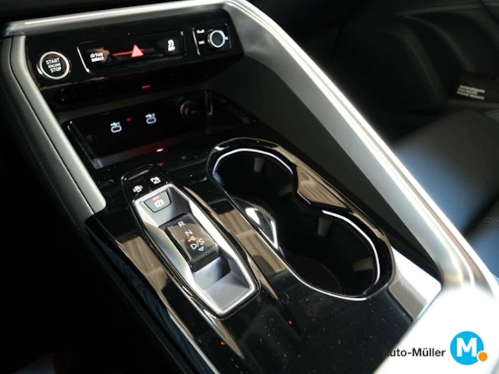 Audi Q5 Sportback edition one