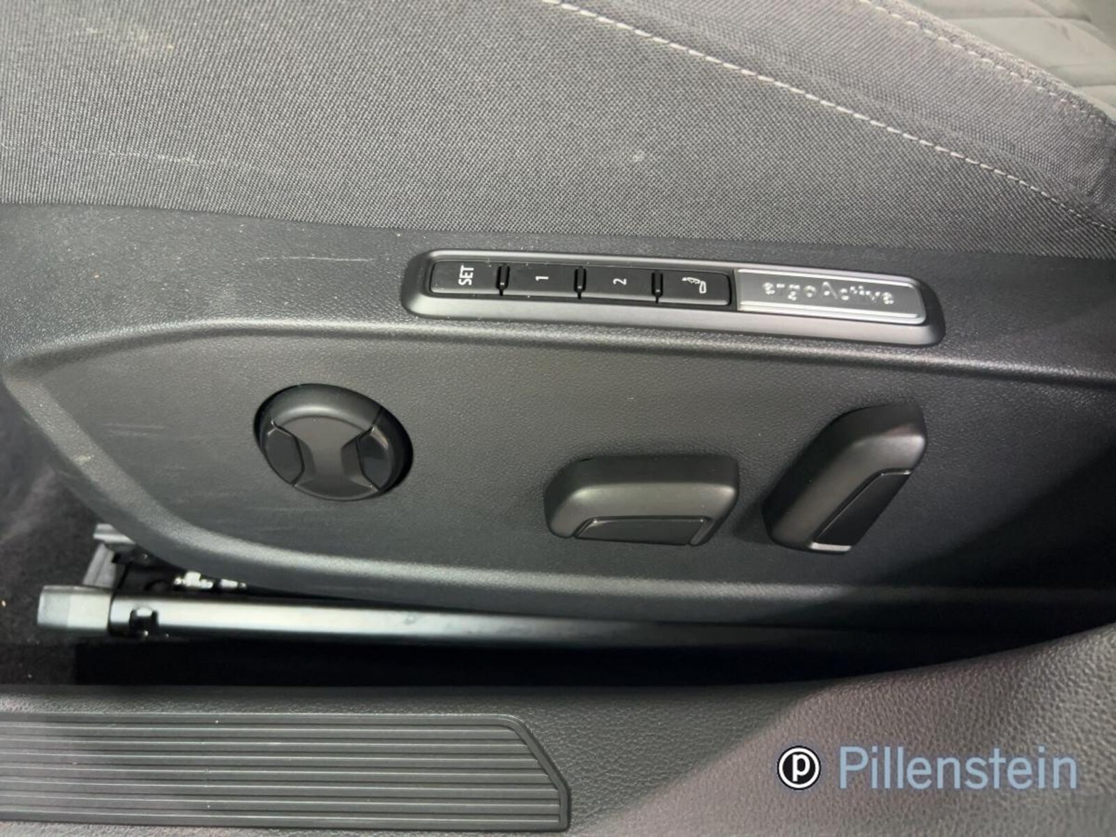 Volkswagen Golf – Bild 8
