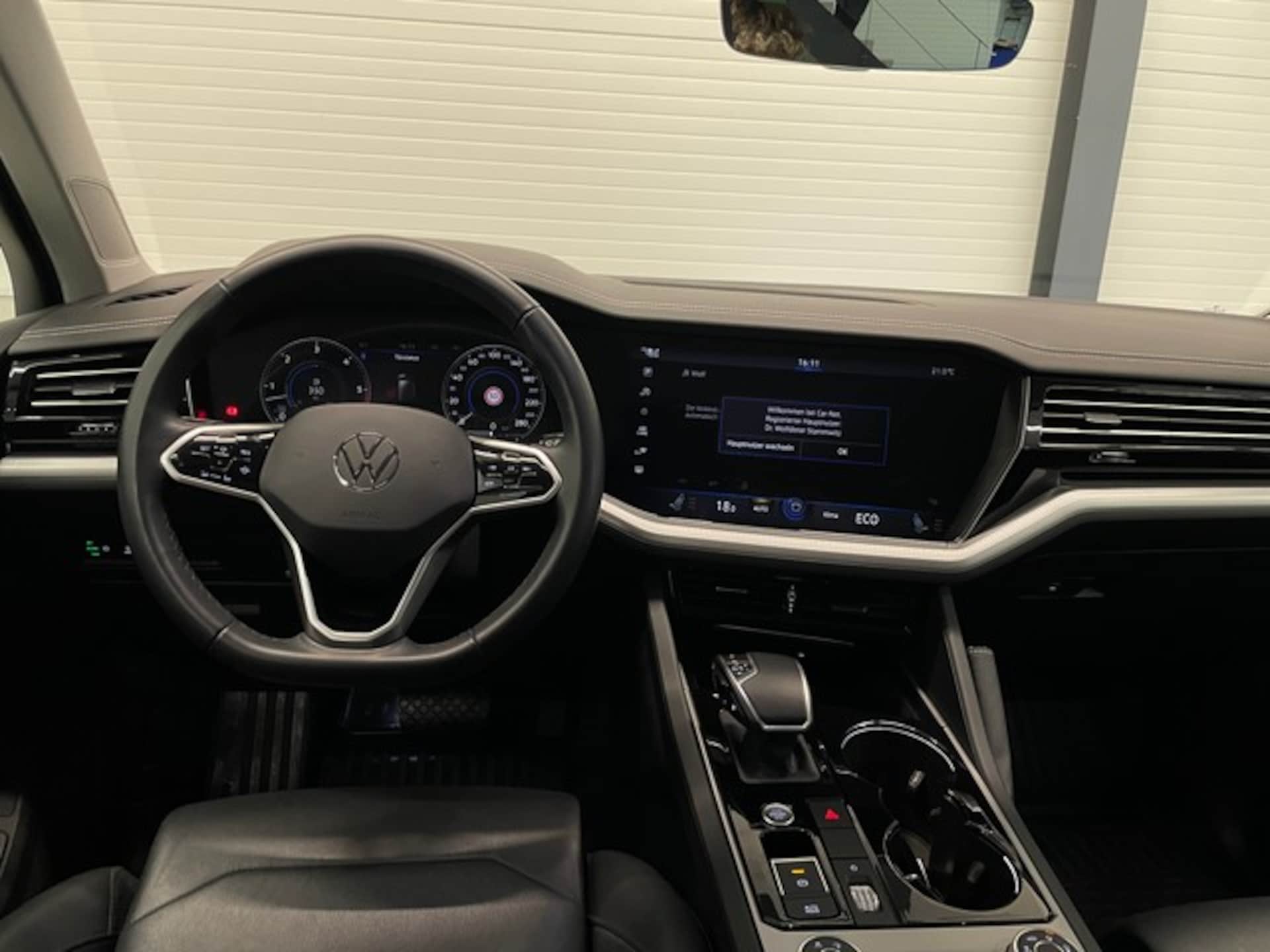 Volkswagen Touareg Basis-Modell