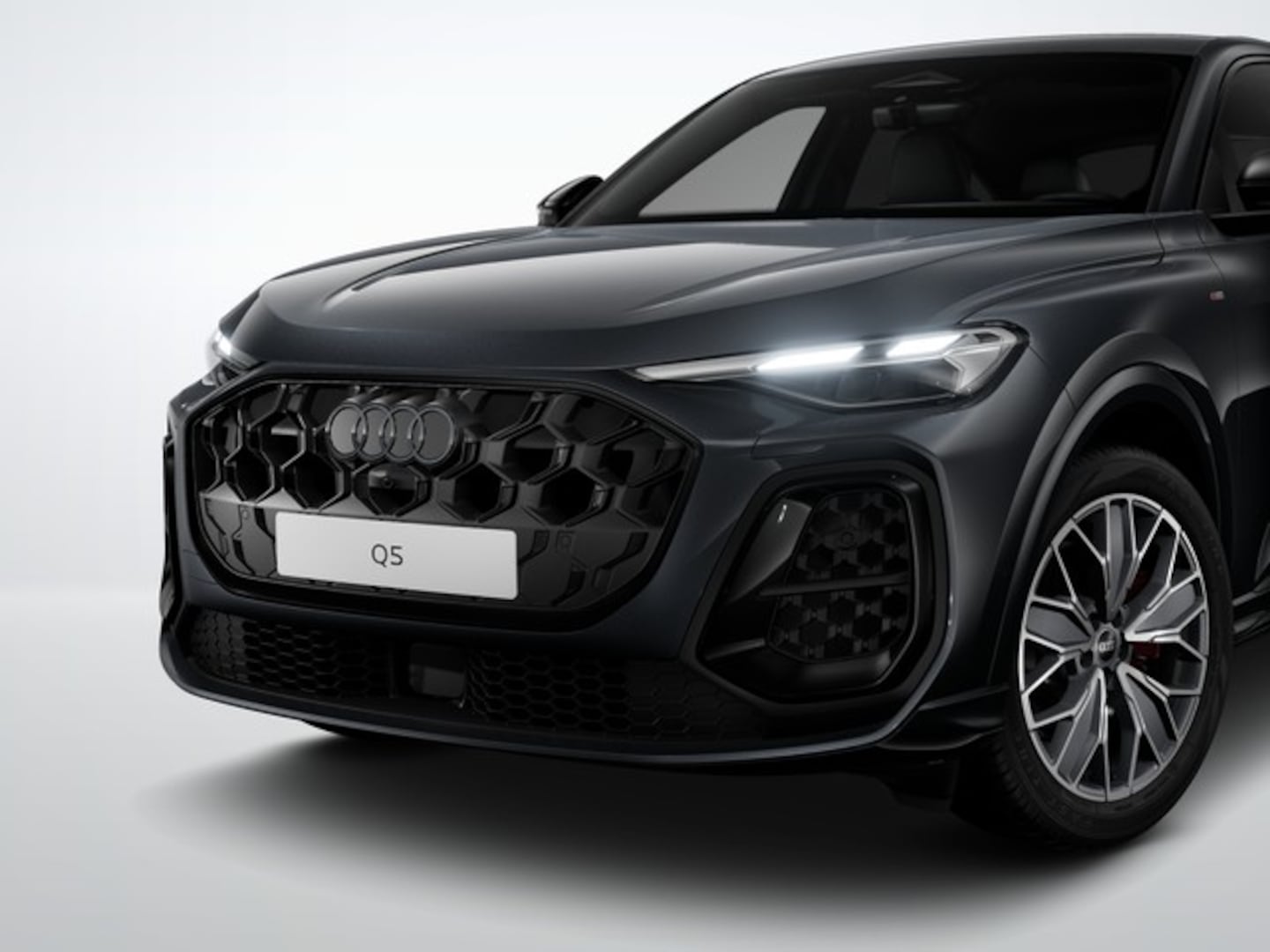 Bild über Audi Q5 Sportback TDI quattro 150 kW S tronic - für weitere Informationen kontaktieren Sie den Audi Partner