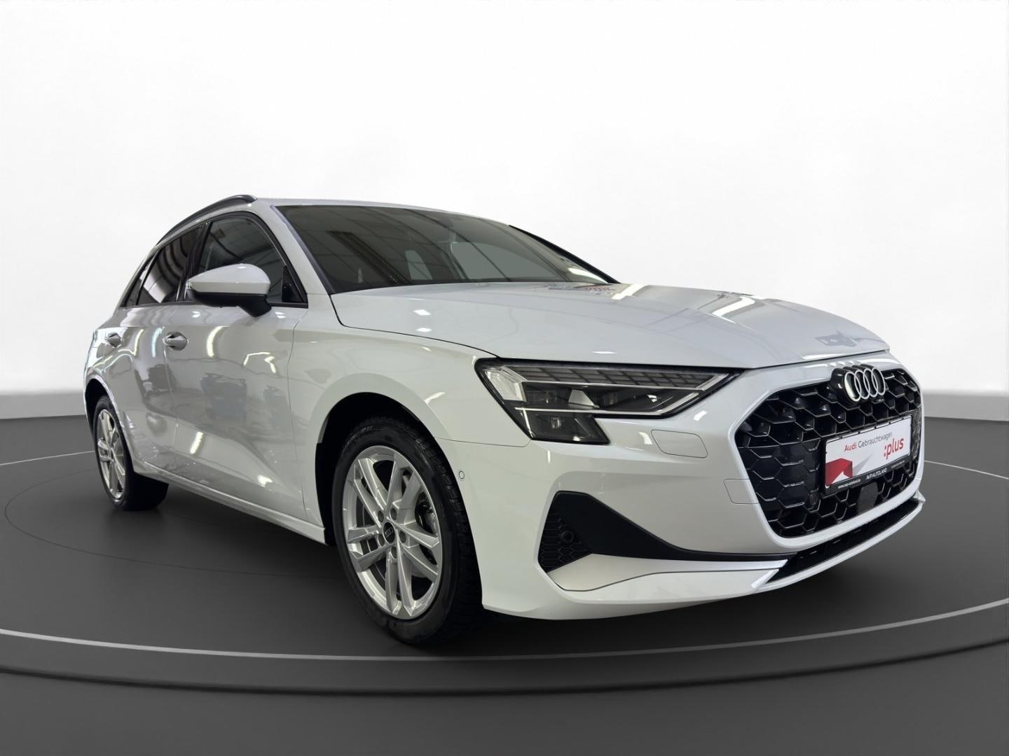Bild über Audi A3 Sportback advanced 30 TDI Schaltgetriebe - für weitere Informationen kontaktieren Sie den Audi Partner