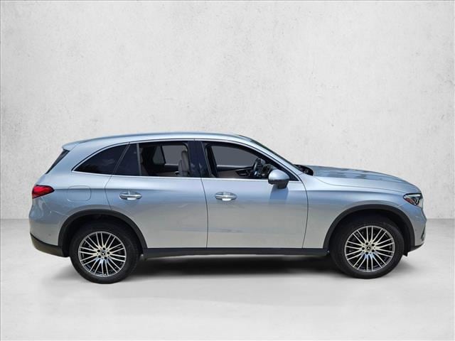 2026 Mercedes-Benz GLC 300