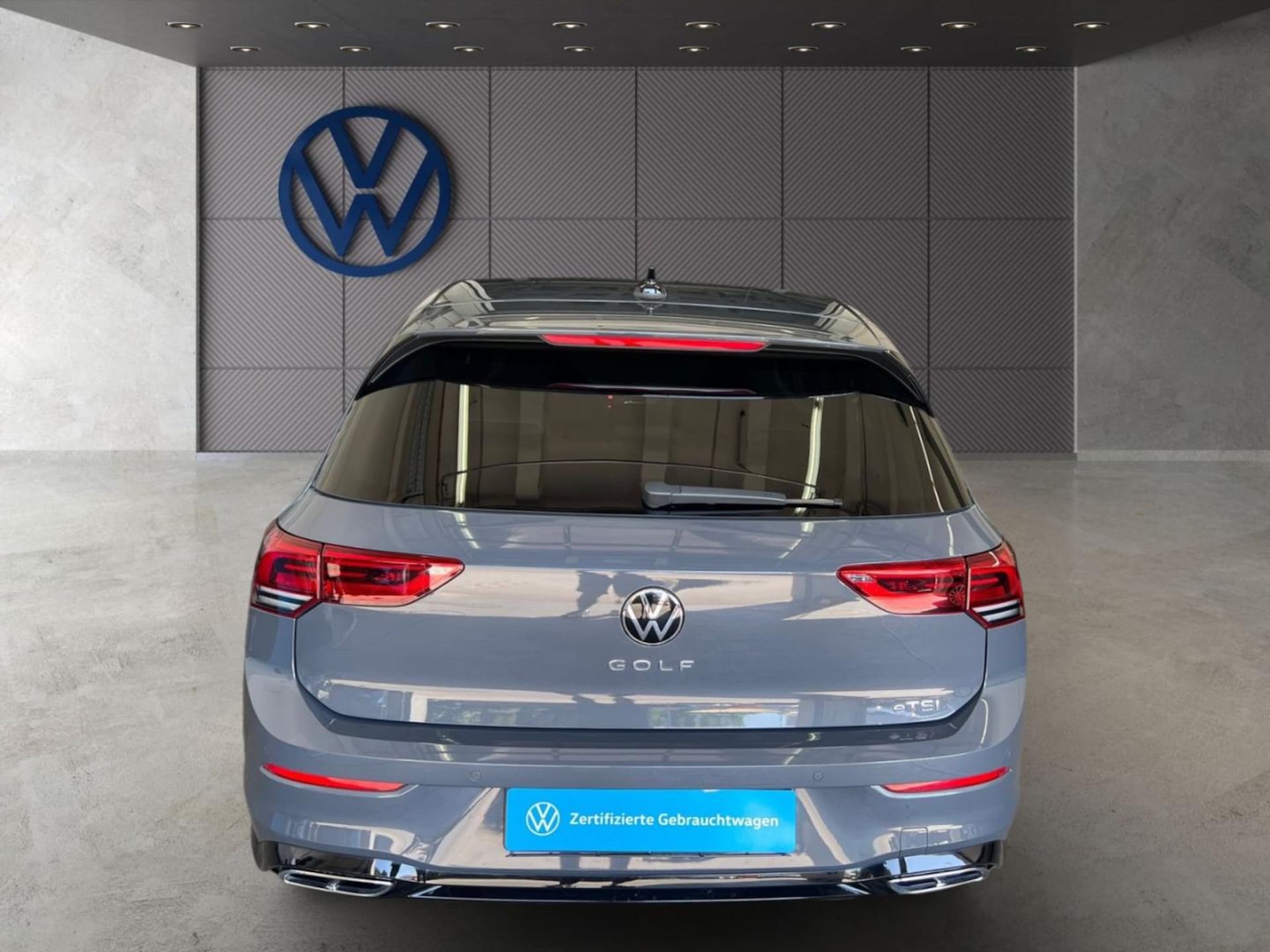 Volkswagen Golf R-Line
