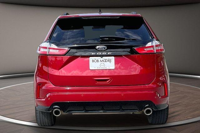 2021 Ford Edge