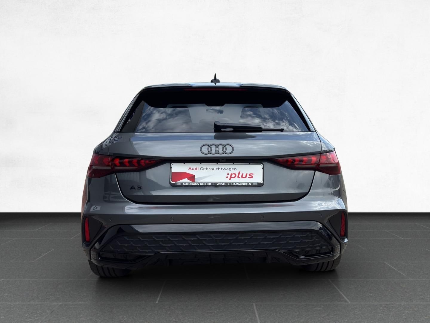 Bild über Audi A3 Sportback TFSI e S line 45 TFSI e S tronic - für weitere Informationen kontaktieren Sie den Audi Partner