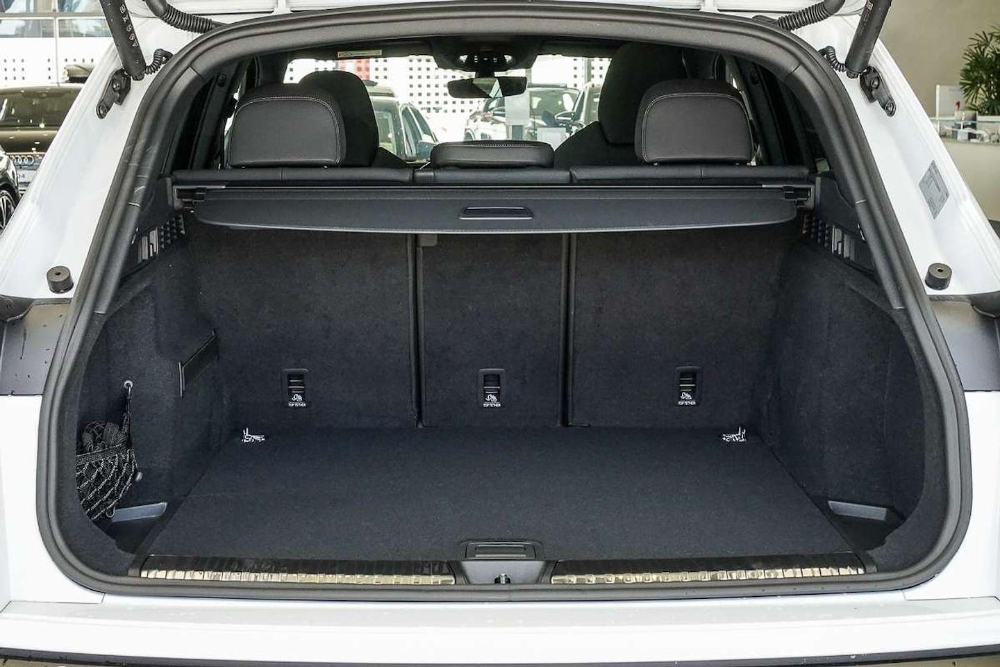 Image about Audi Q5 SUV TDI quattro 150 kW sport