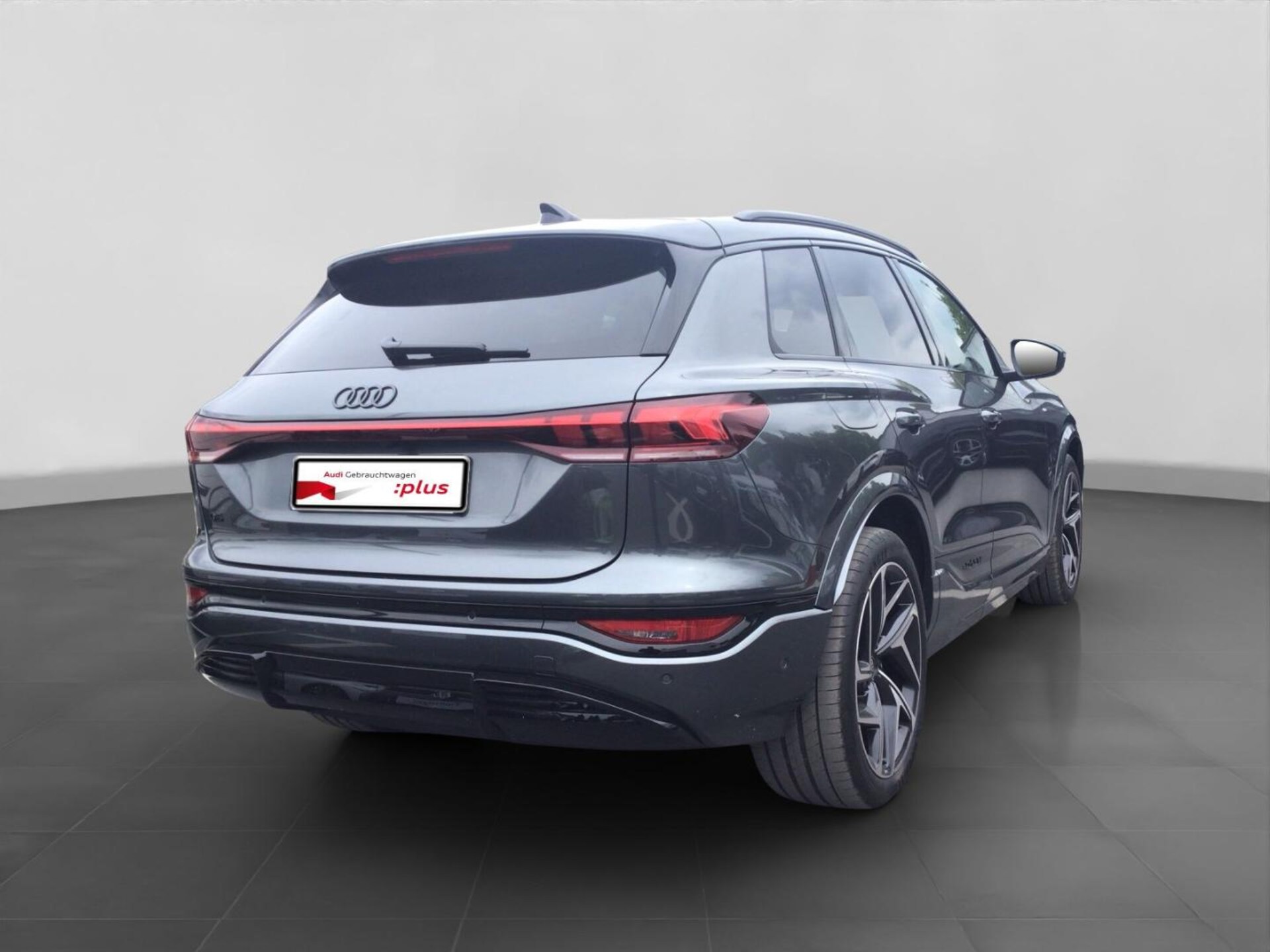 Audi Q6 SUV e-tron