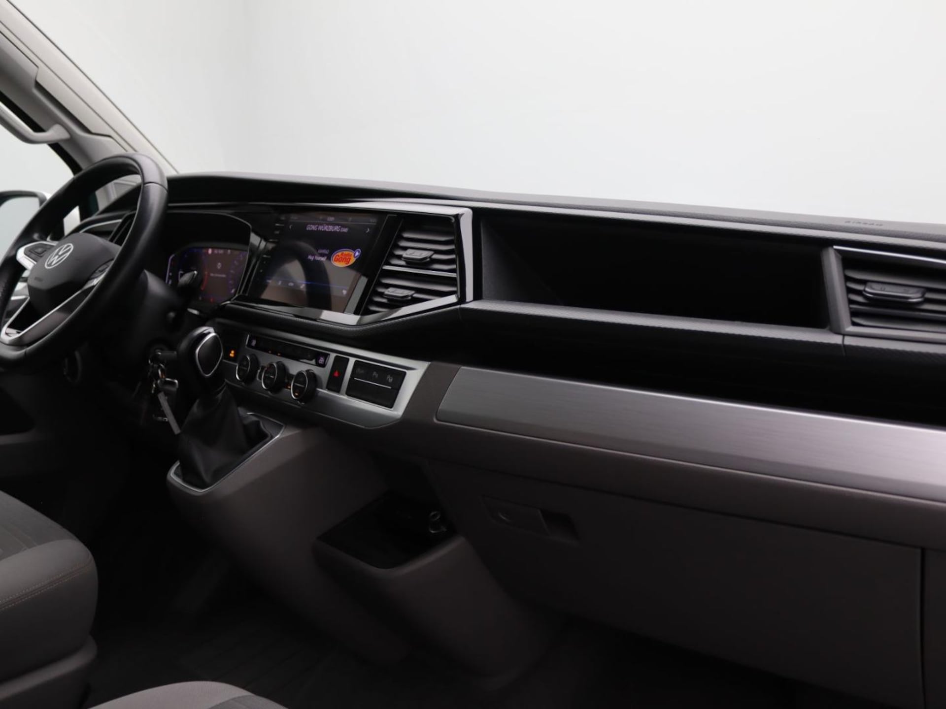Volkswagen T6.1 California Coast