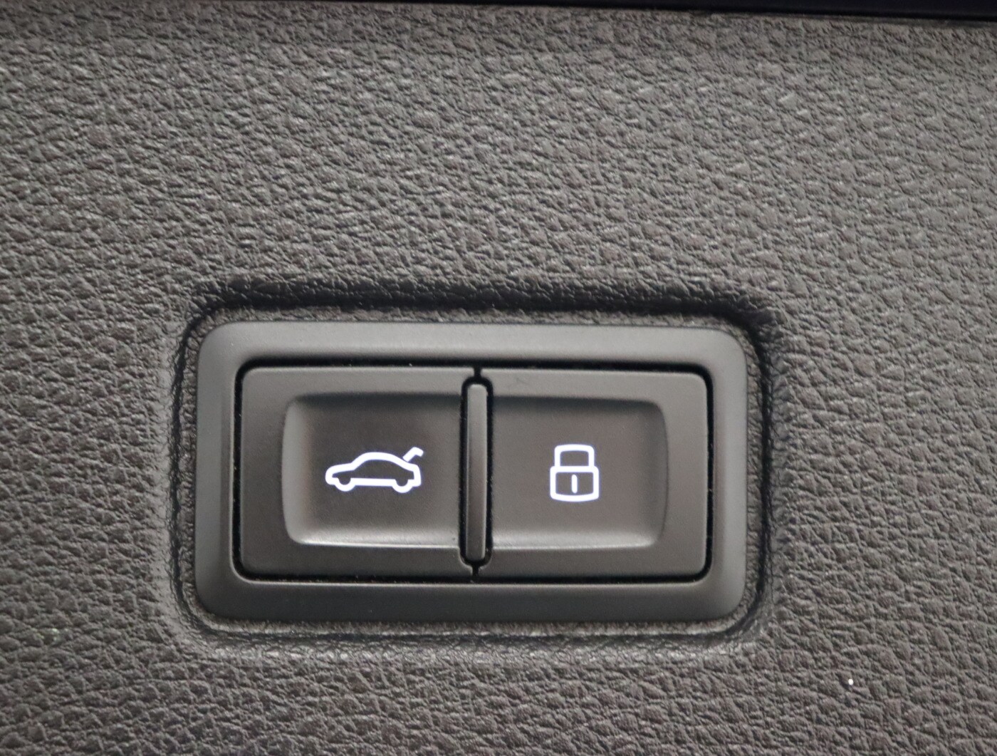 Image about Audi SQ7 TDI quattro tiptronic