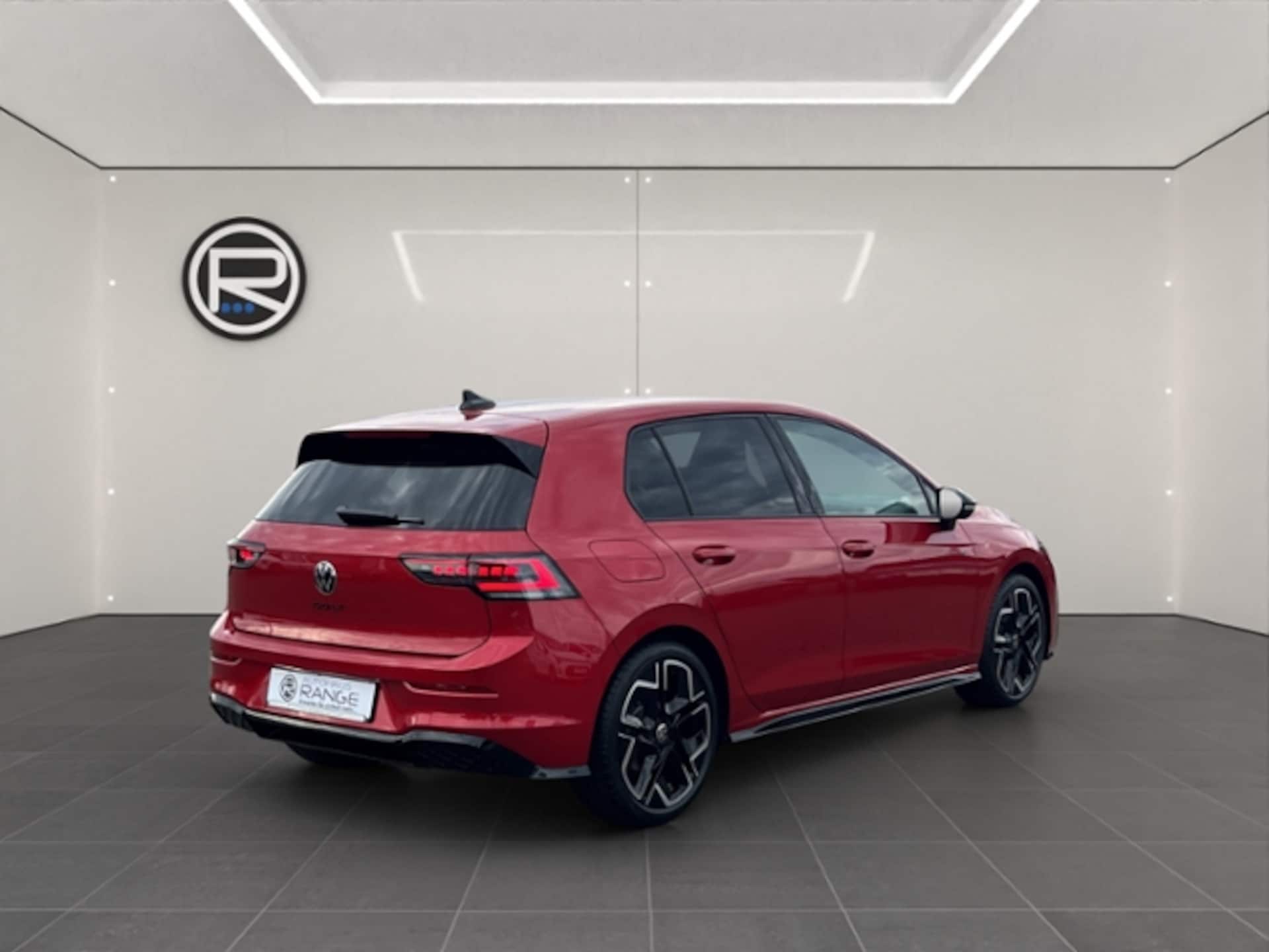 Volkswagen Golf R-Line