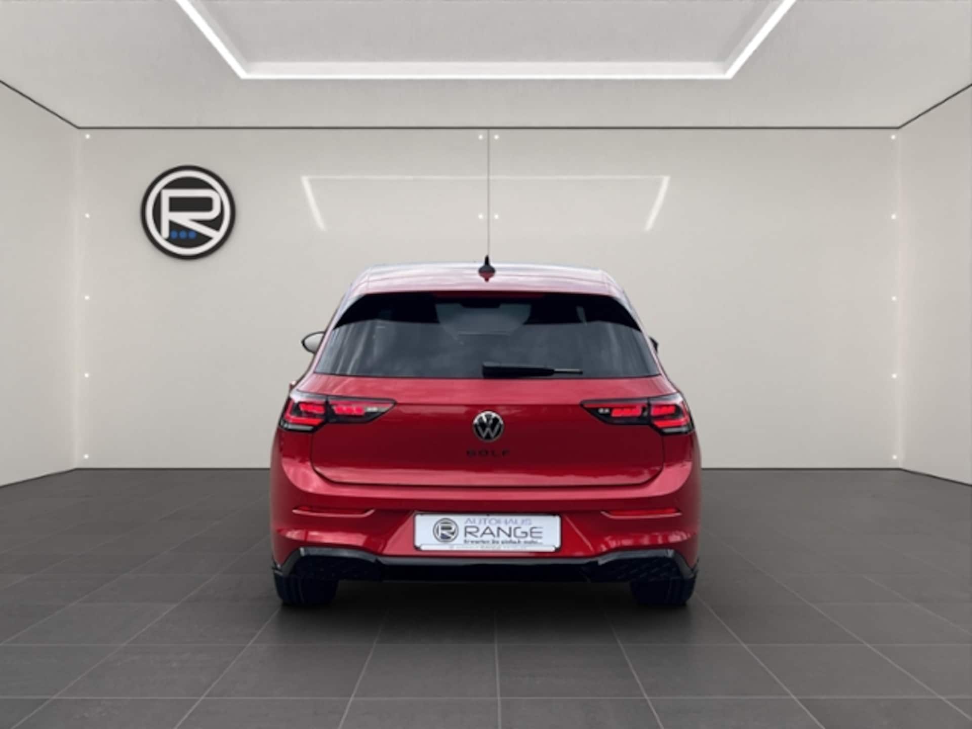 Volkswagen Golf R-Line
