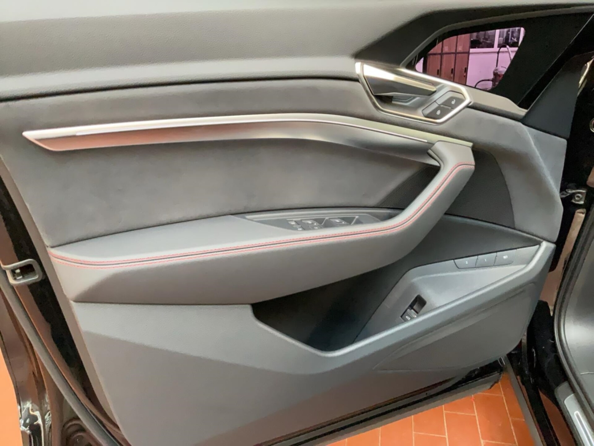 Audi Q8 e-tron S line