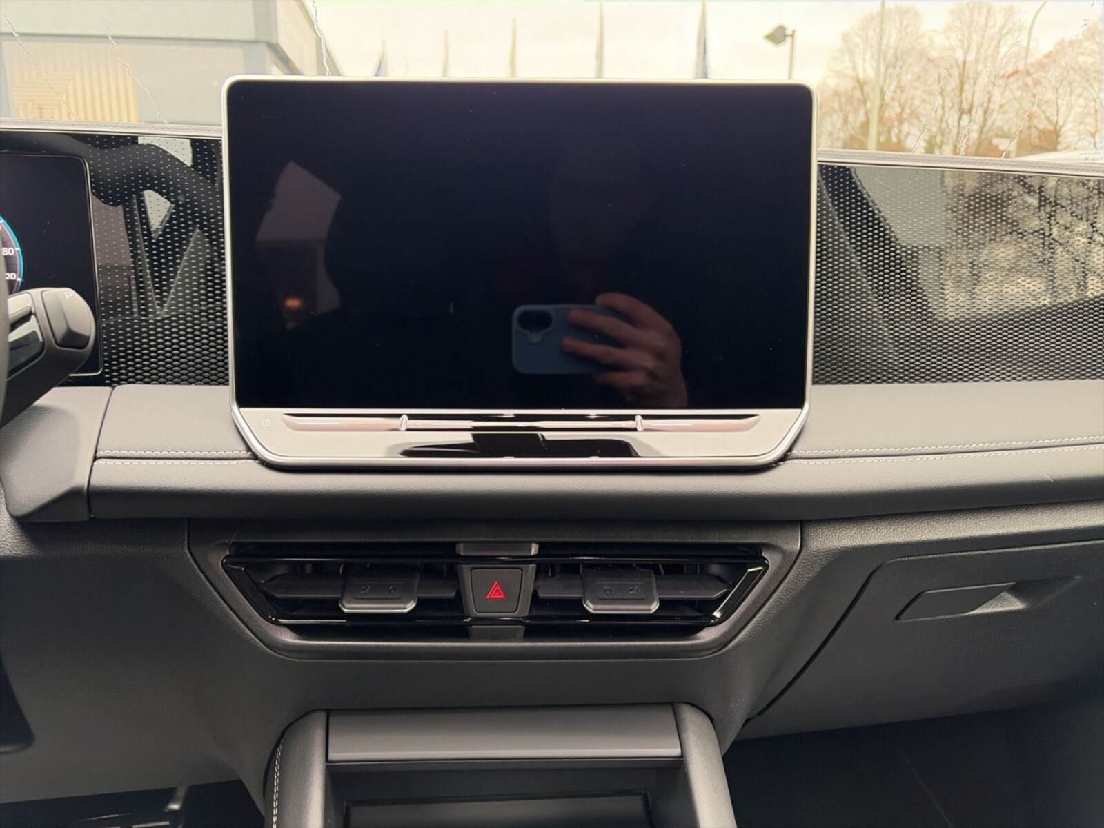 Volkswagen Tiguan – Bild 12