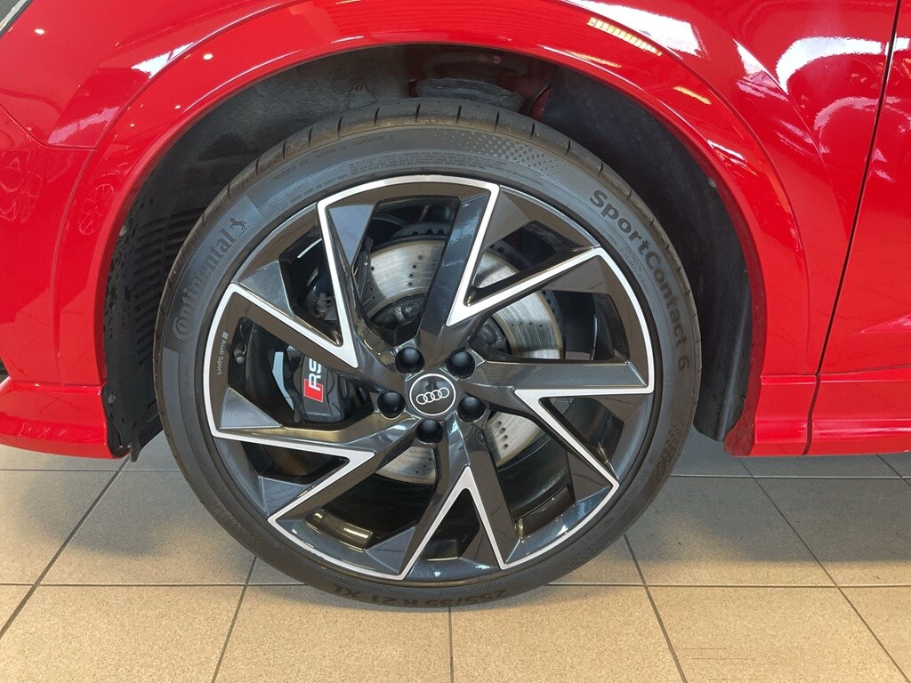 Bild som visar&nbsp;Audi RS Q3 Sportback&nbsp;RS Q3 Sportback 400 hk S tronic - för mer information kontakta din Audi Partner