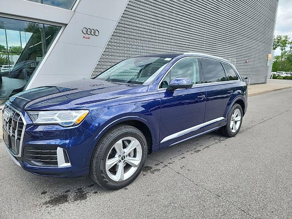 2024 Audi Q7 45 Premium quattro Tiptronic's photo