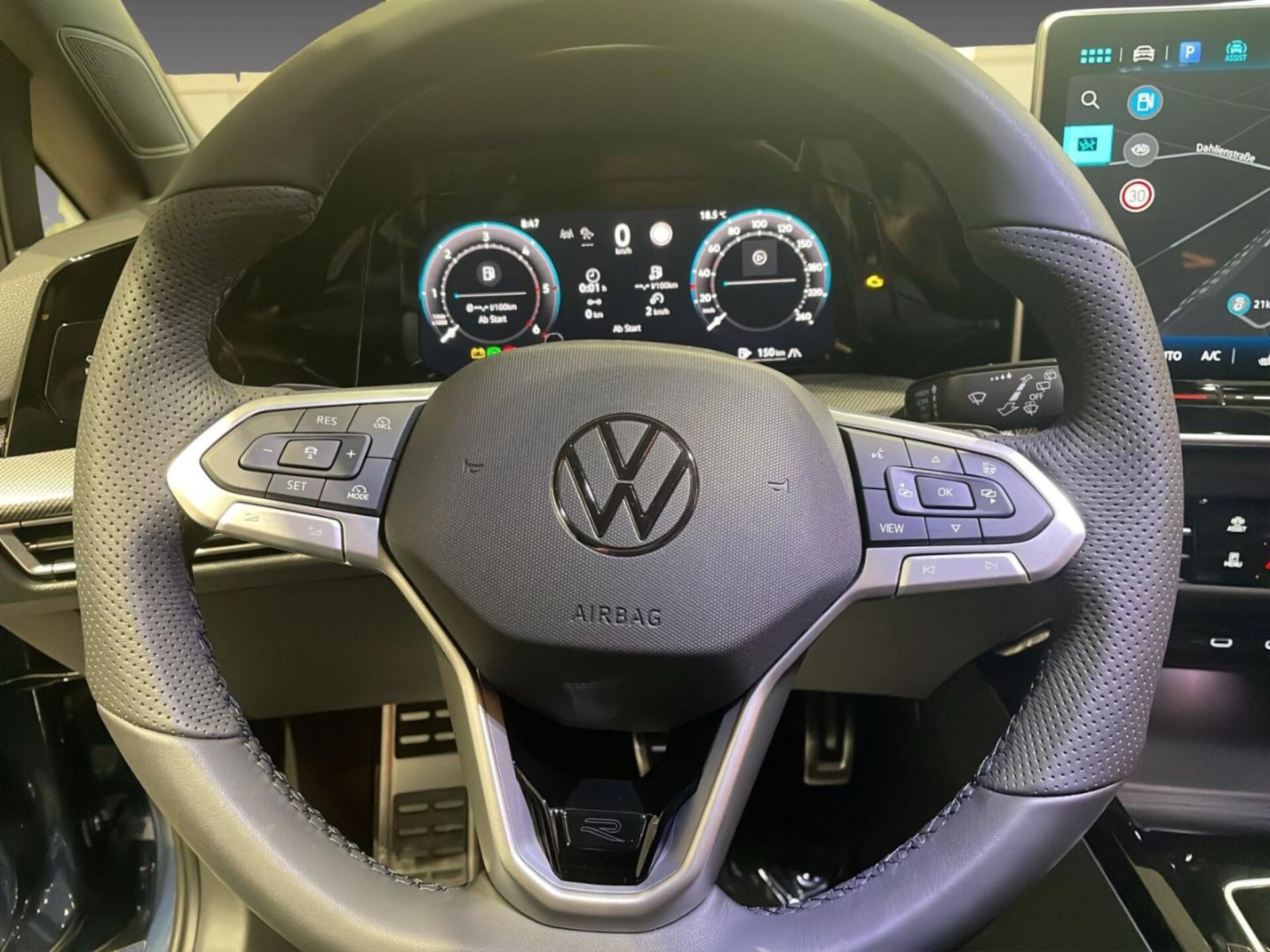 Volkswagen Golf Variant R-Line
