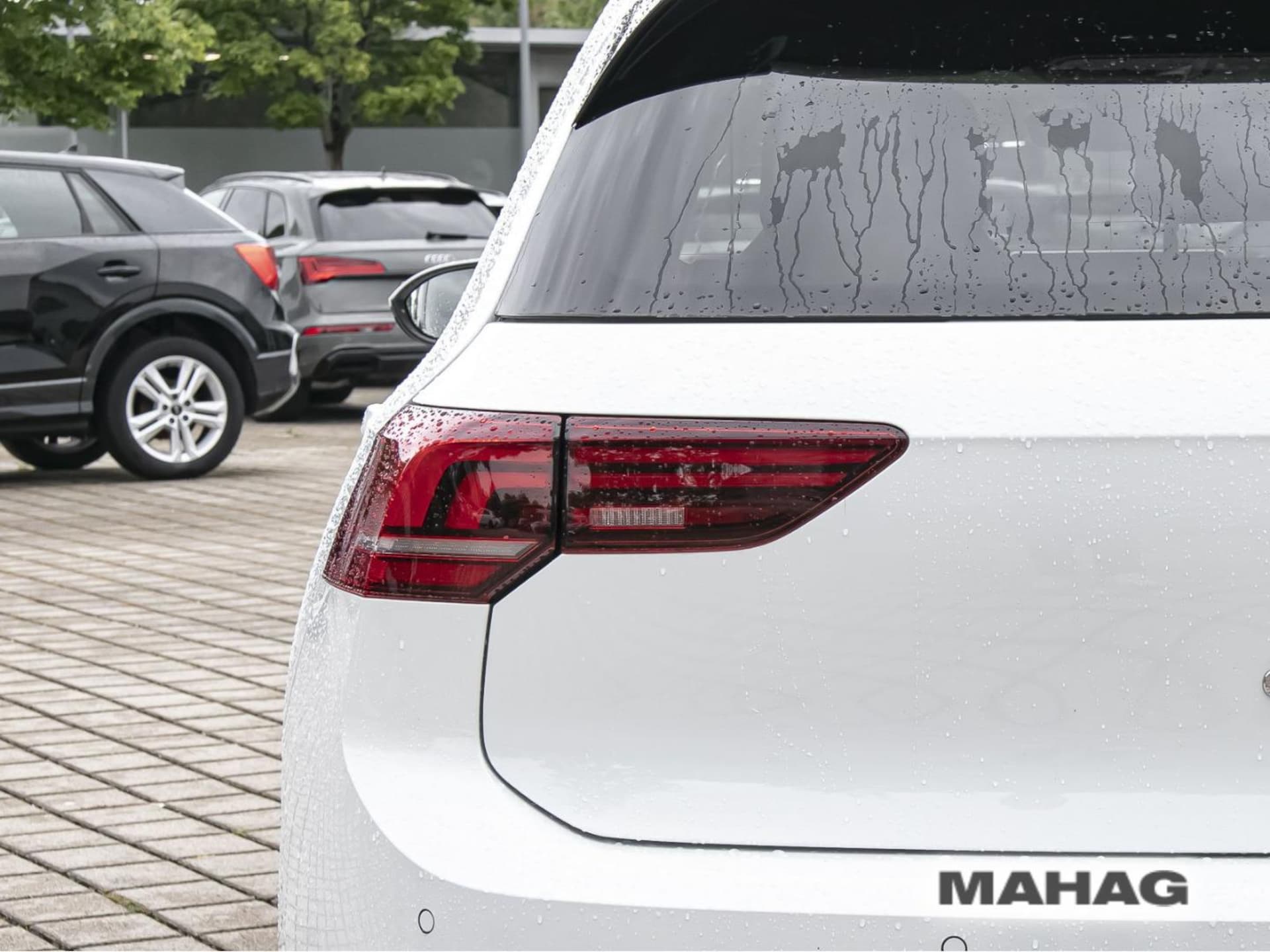 Volkswagen Golf R-Line