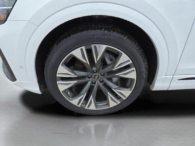 2026 Audi Q8 Premium Plus - Photo 29