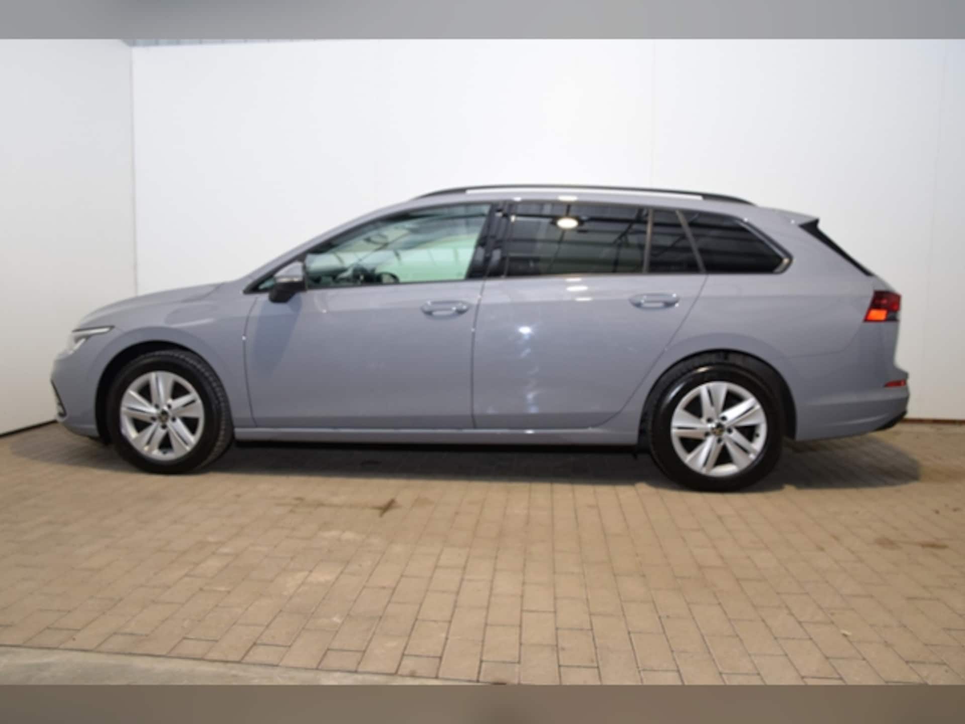 Volkswagen Golf Variant Life