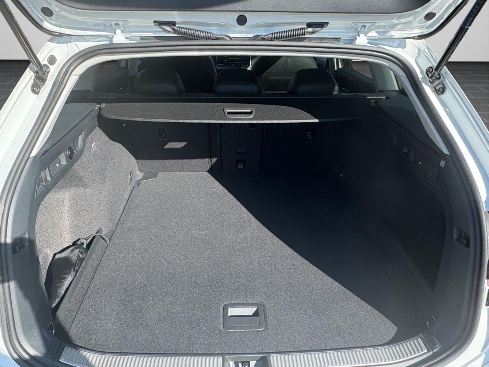 Volkswagen Passat – Bild 15