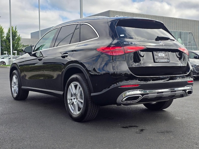 2025 Mercedes-Benz GLC 300