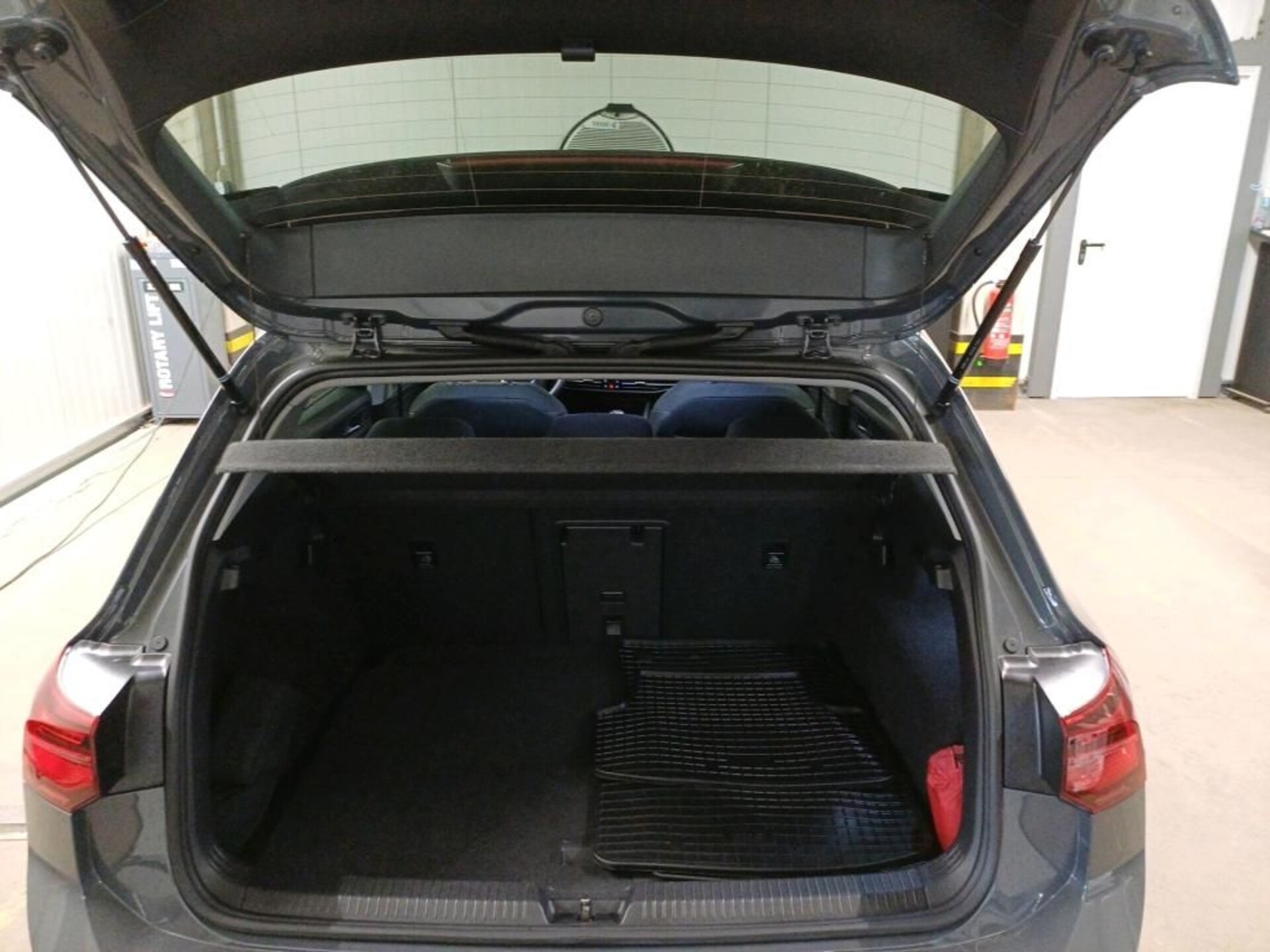 Volkswagen Golf Active