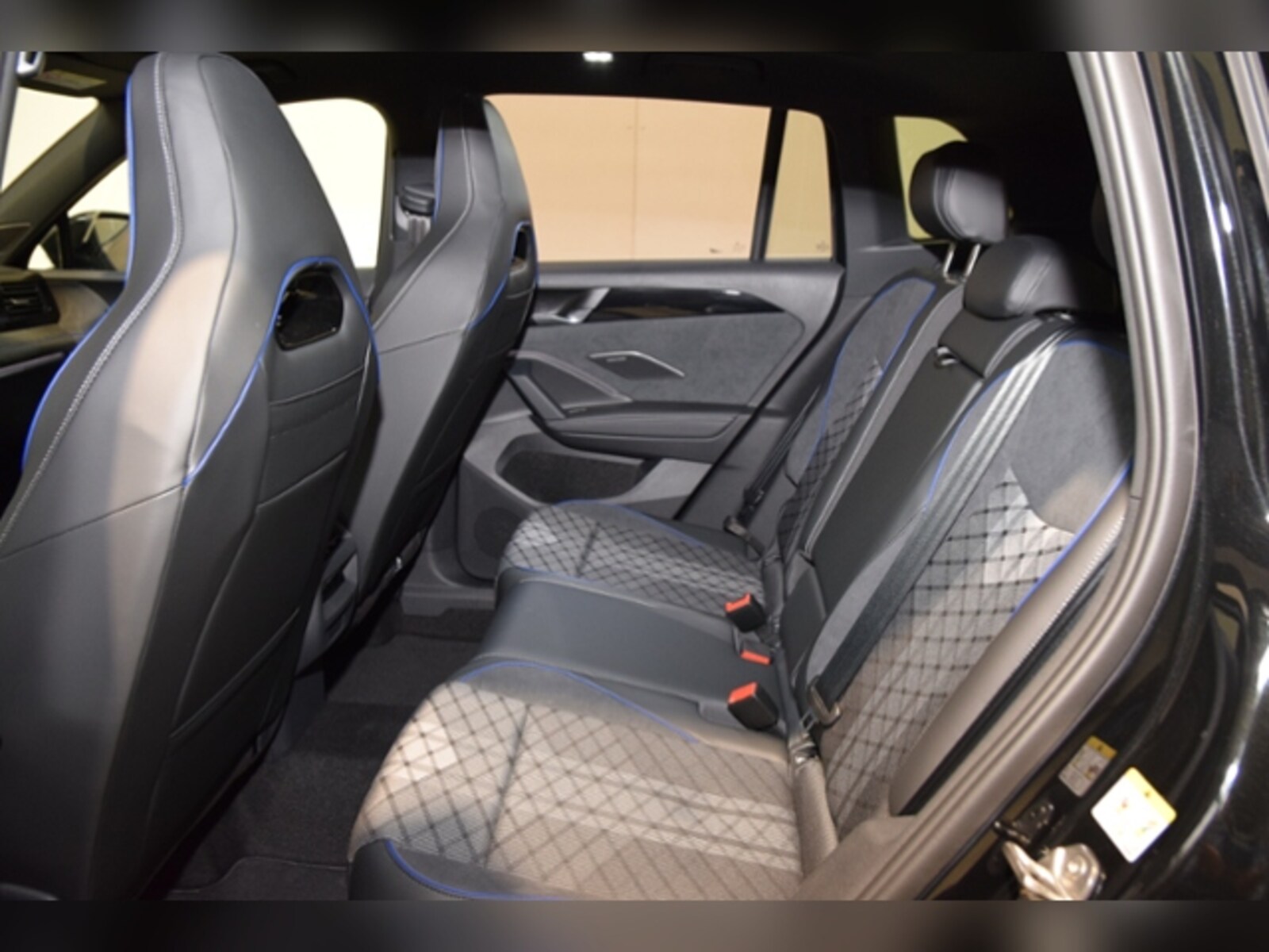 Volkswagen Tiguan – Bild 9