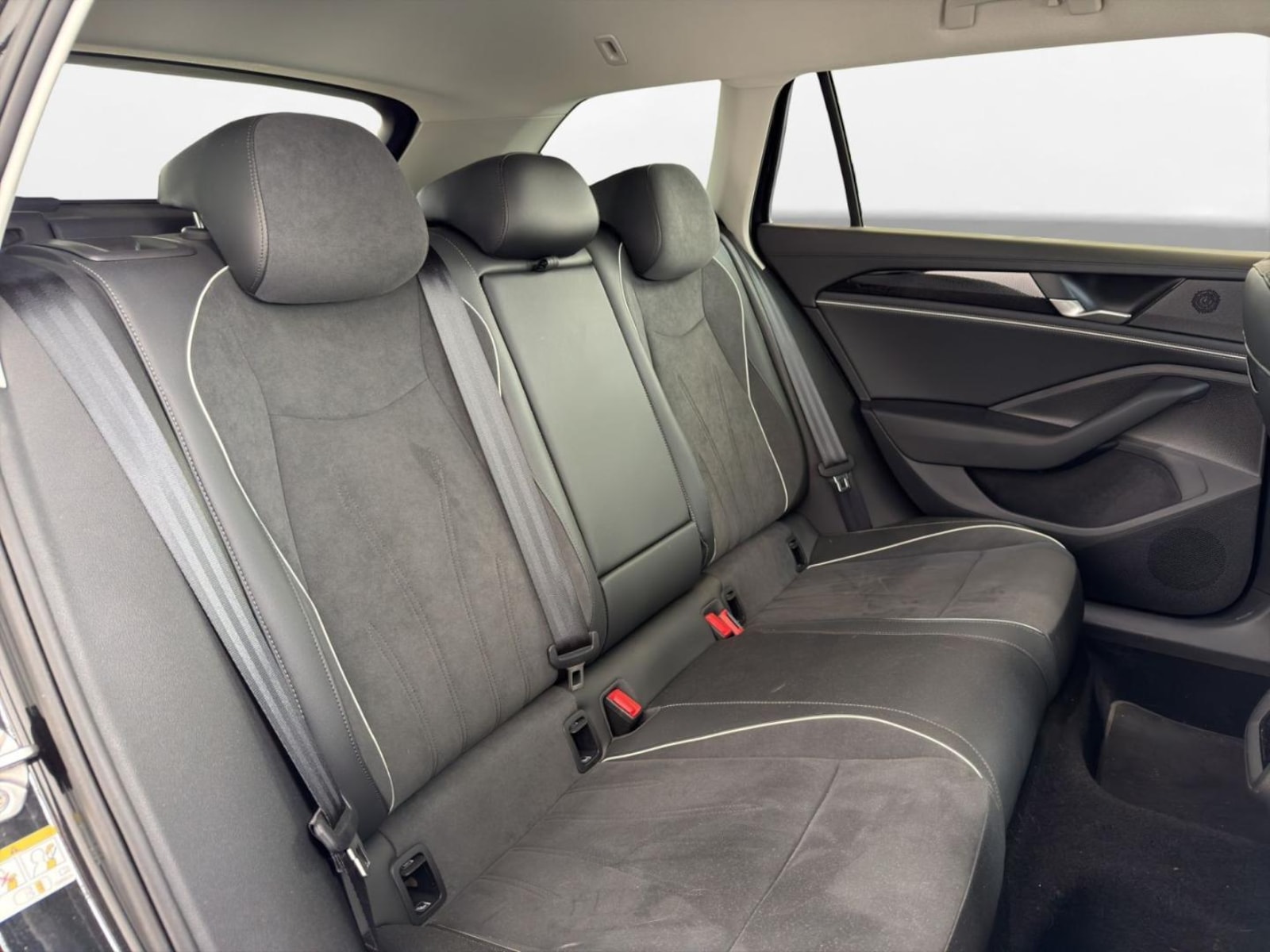 Volkswagen Passat – Bild 11