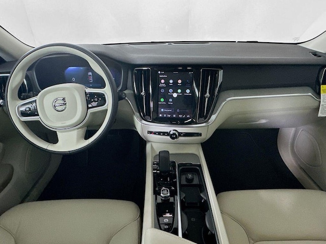 2026 Volvo V60 Cross Country