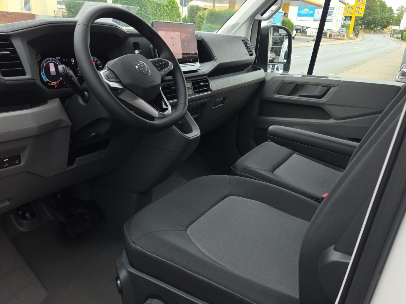 Volkswagen Crafter Kasten mittlerer Radstand – Bild 13