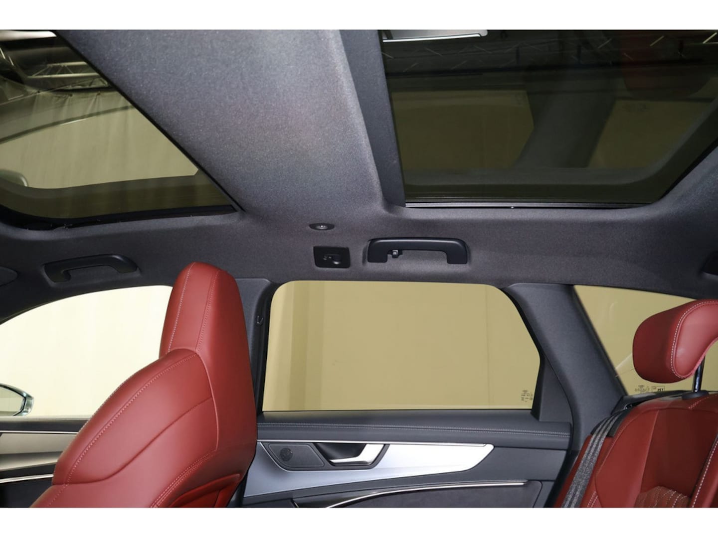 Bild über Audi S6 Avant TDI quattro tiptronic - für weitere Informationen kontaktieren Sie den Audi Partner