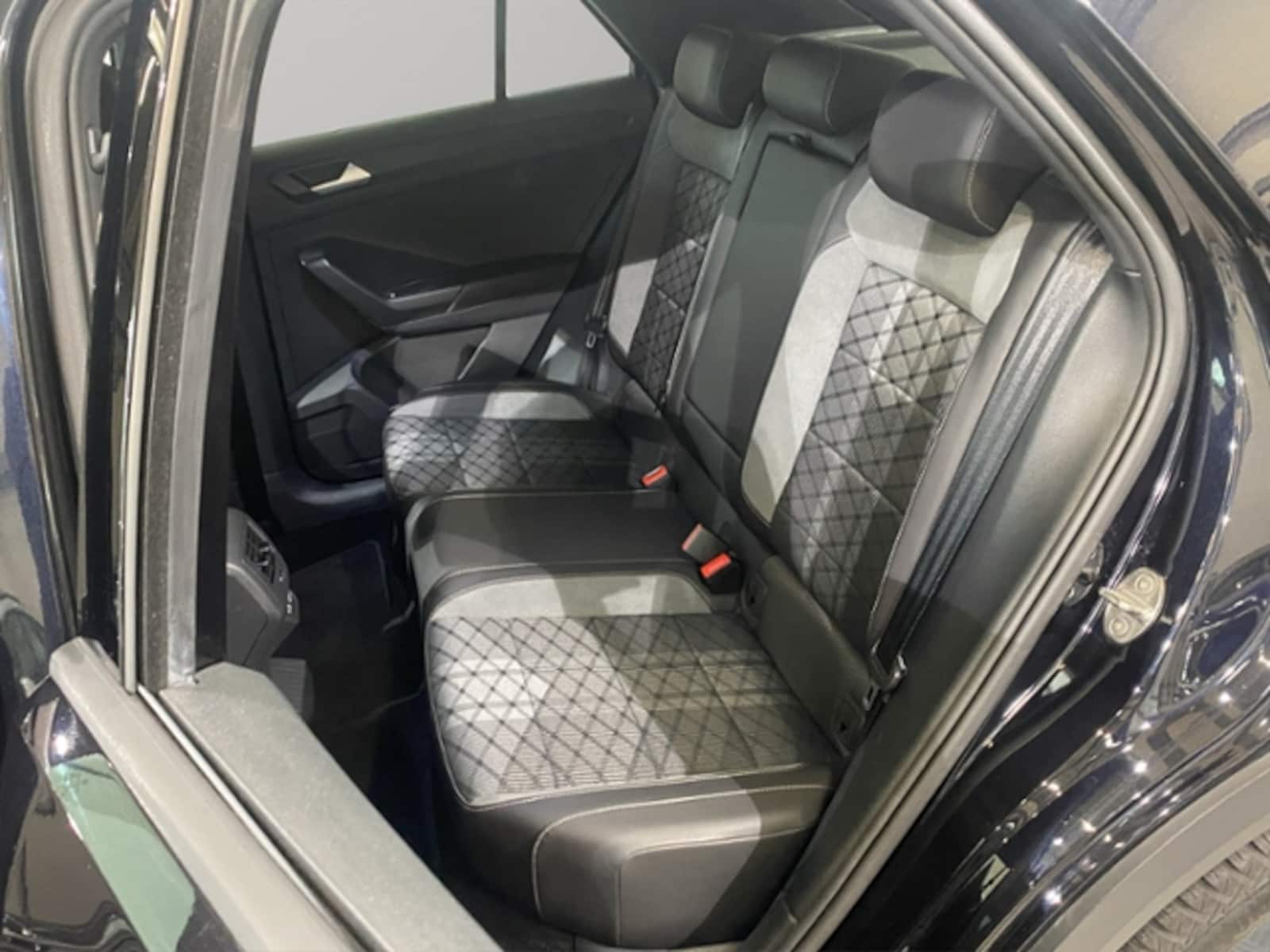 Volkswagen T-Roc – Bild 9