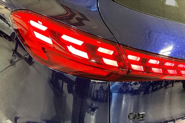 2025 Audi New Q5 Premium Plus - Photo 30