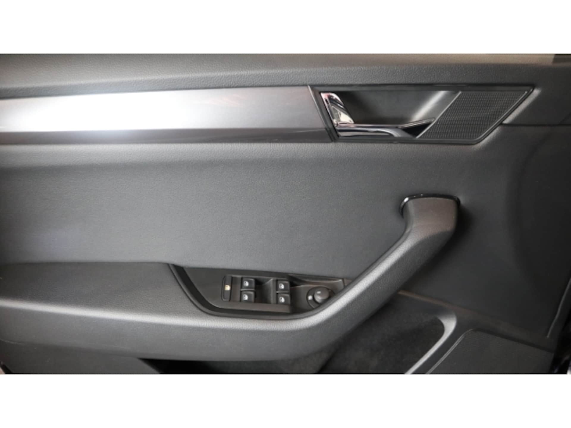 Skoda Superb Combi Active