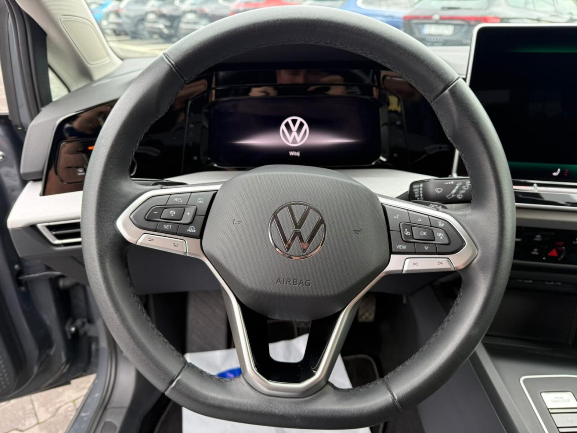 Volkswagen Golf Variant Life