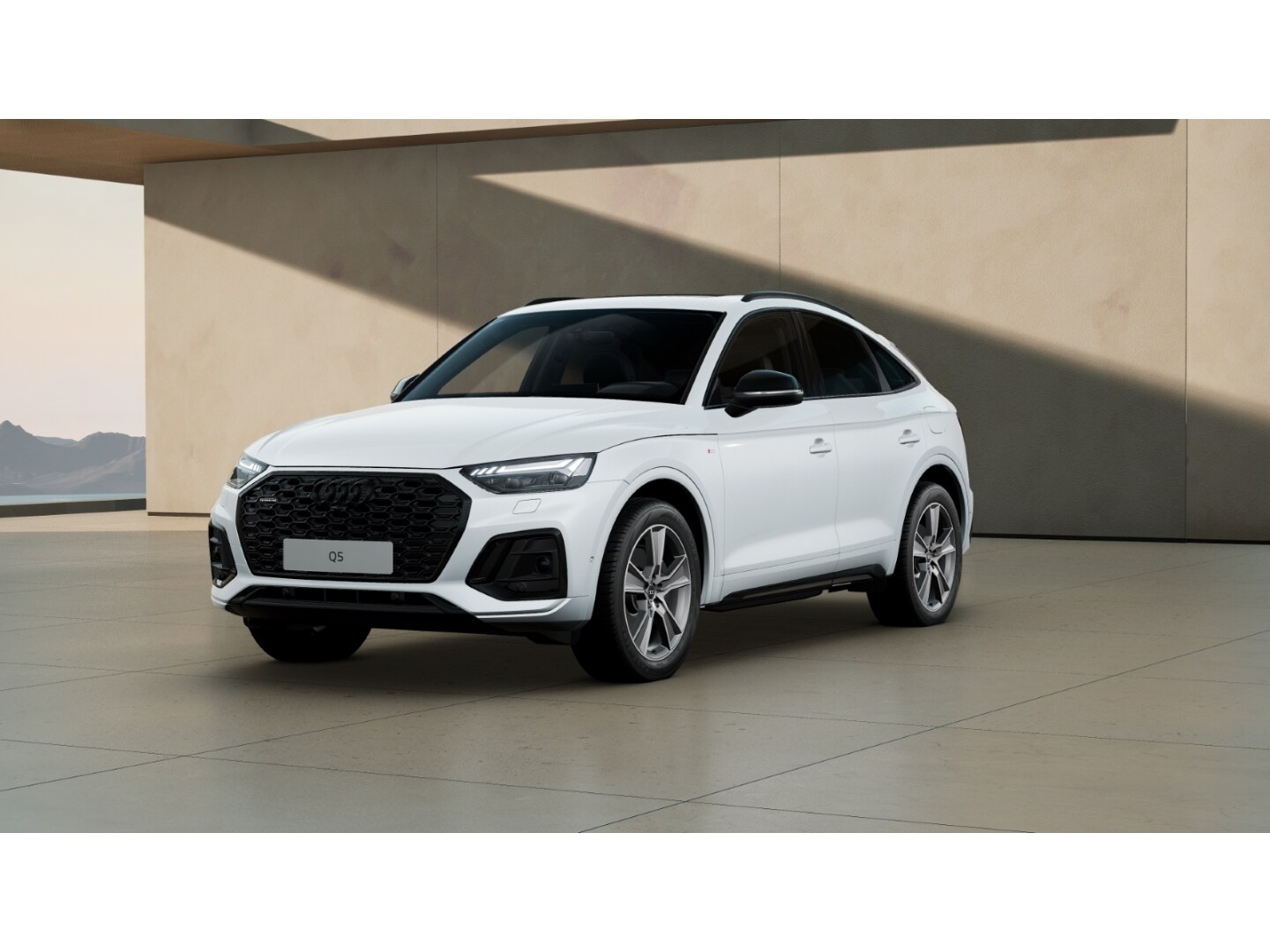 Bild über Audi Q5 Sportback TFSI e S line business 55 TFSI e quattro S tronic - für weitere Informationen kontaktieren Sie den Audi Partner