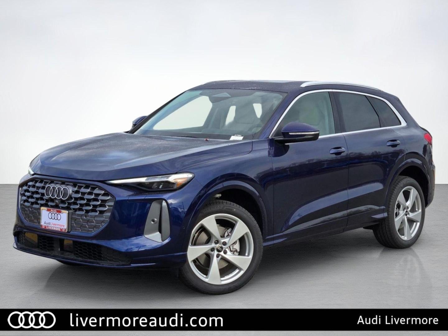 2025 Audi Q5 40 Premium Plus's photo