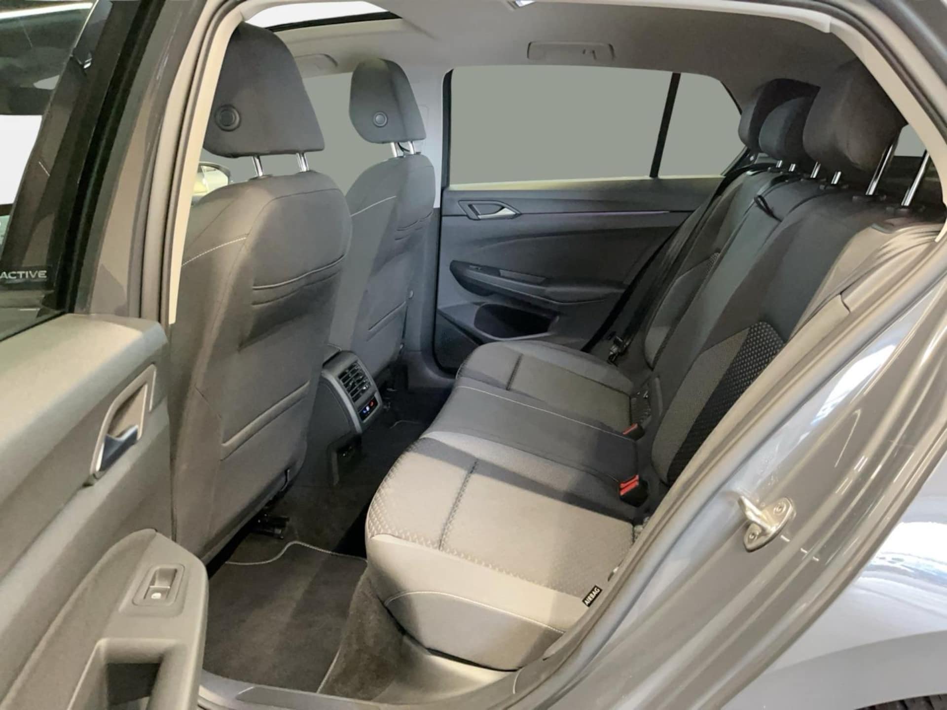 Volkswagen Golf Active