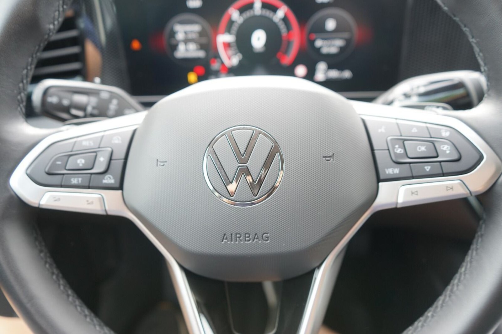 Volkswagen Passat – Bild 13