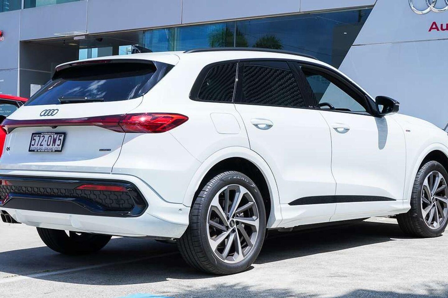Image about Audi Q5 SUV TDI quattro 150 kW sport