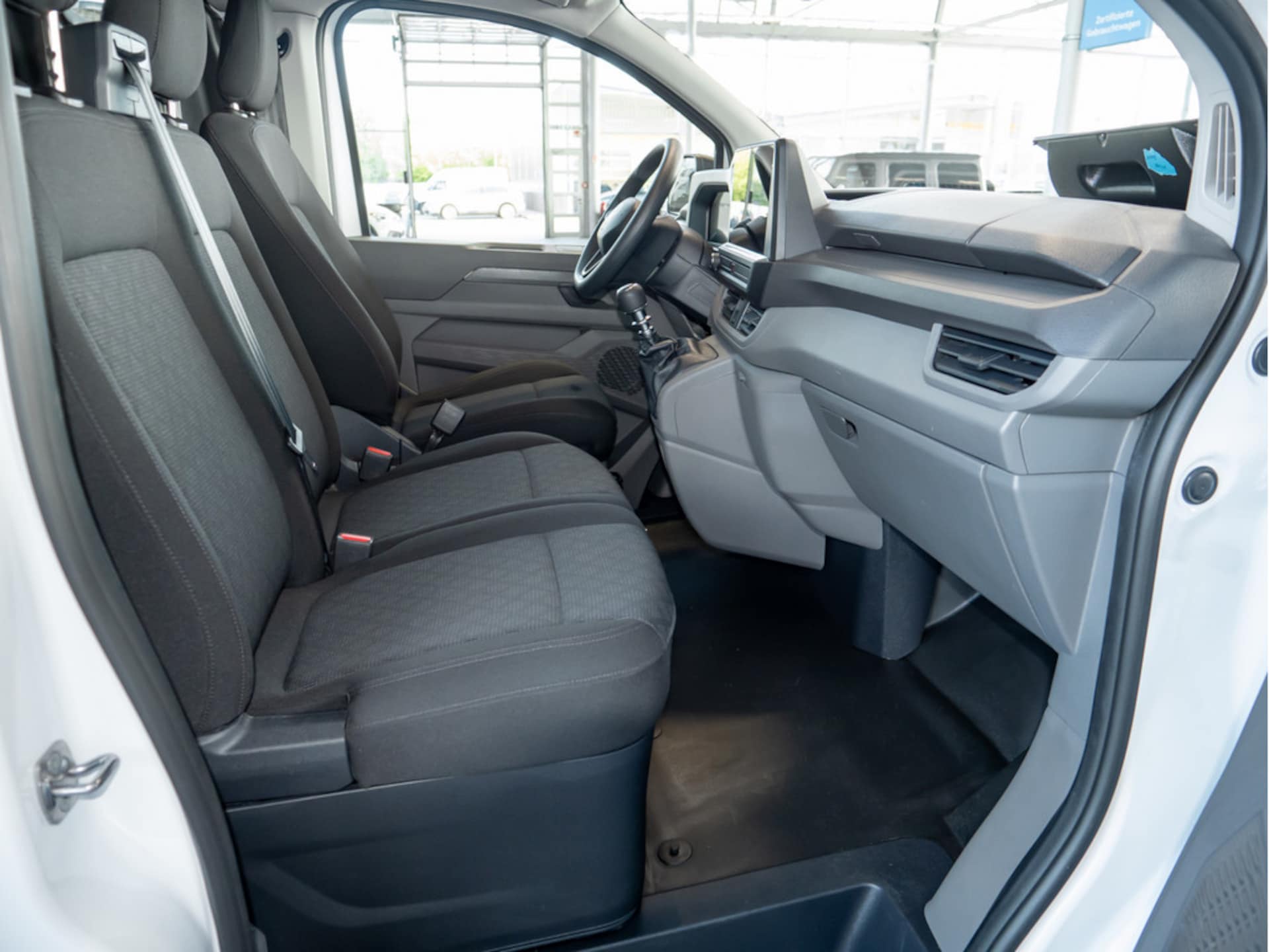 Volkswagen Transporter Kasten langer Radstand