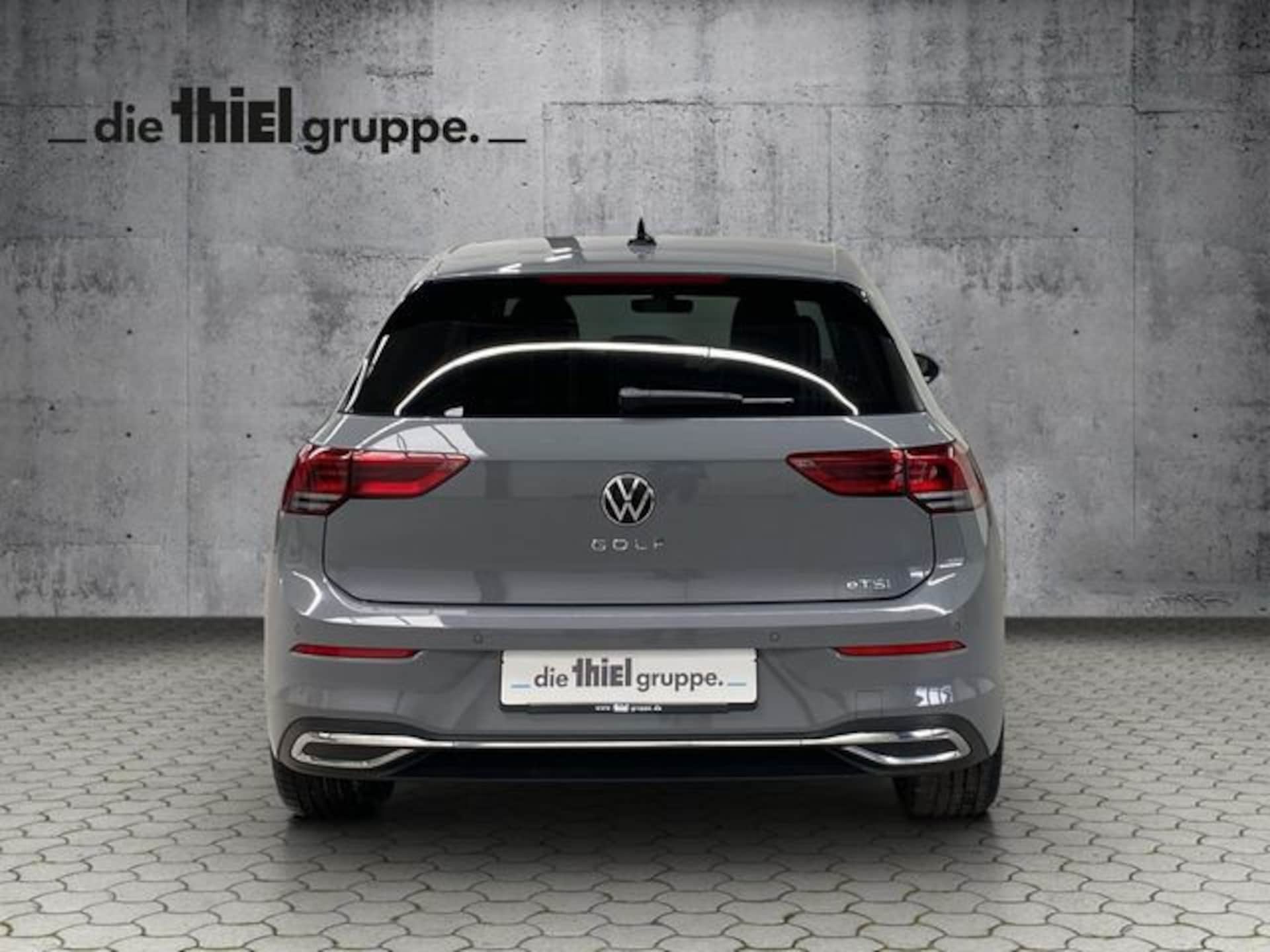 Volkswagen Golf Style