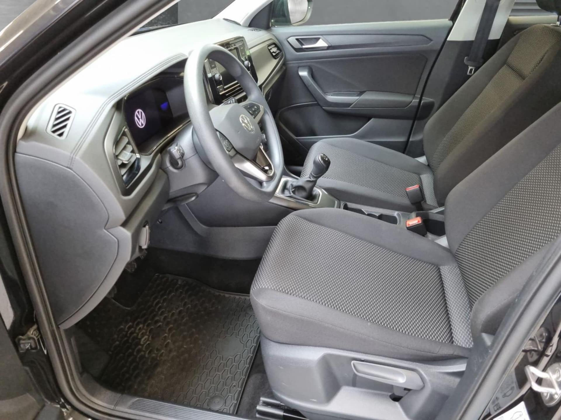 Volkswagen T-Roc Basis-Modell