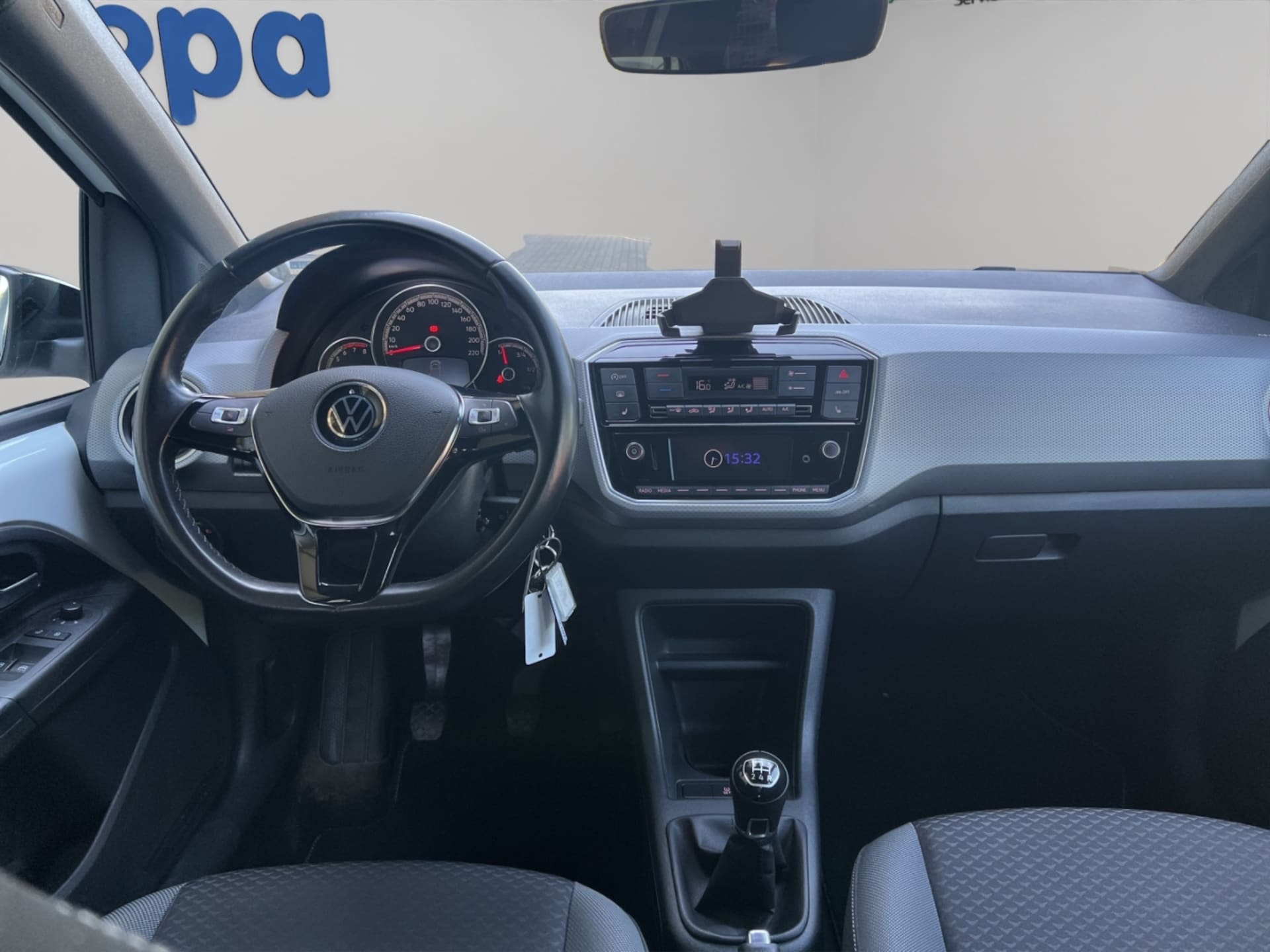 Volkswagen up! ACTIVE