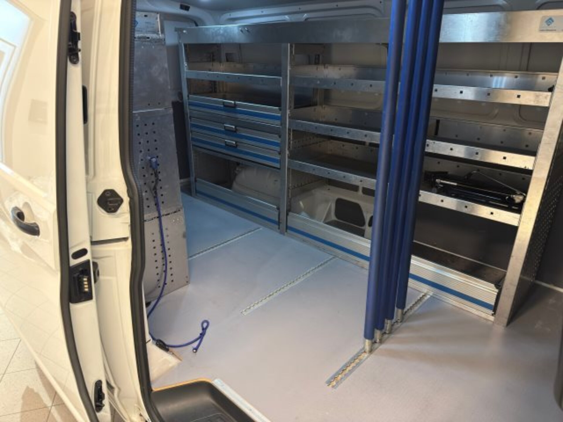 Volkswagen T6.1 Transporter Kasten langer Radstand
