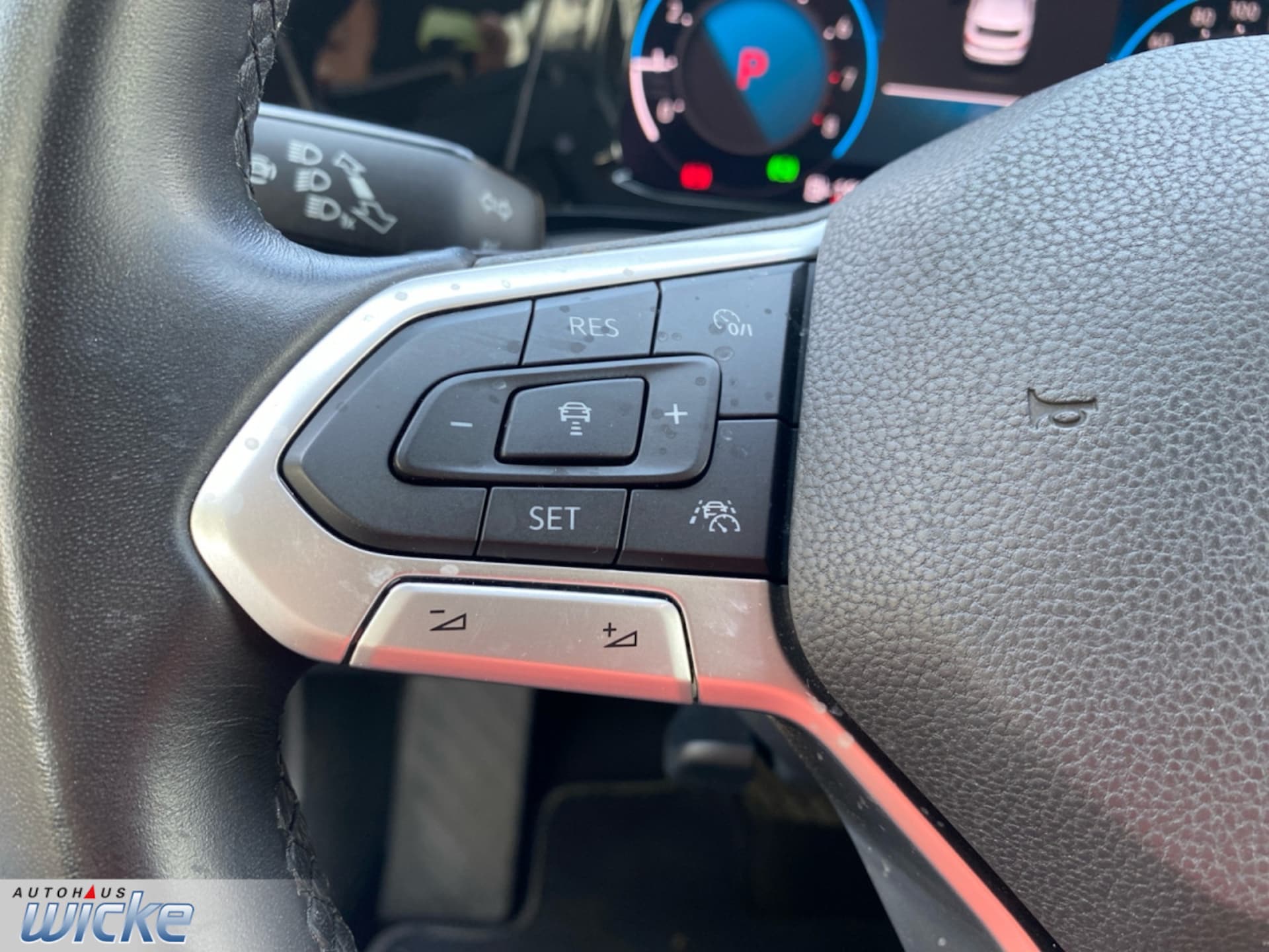 Volkswagen Golf Style