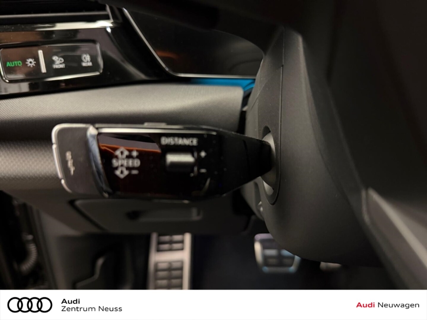 Bild über Audi Q7 SUV TDI quattro 220 kW tiptronic - für weitere Informationen kontaktieren Sie den Audi Partner